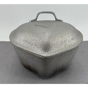 Vintage Silver Seal Hammered Cast Aluminum Pot w/ lid Dutch Oven or Roaster